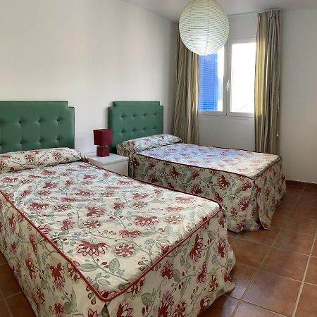 Apartamento De 3 Dormitorios A 60 M De La Playa En La Isleta, Cabo De Gata La Isleta del Moro Exterior photo