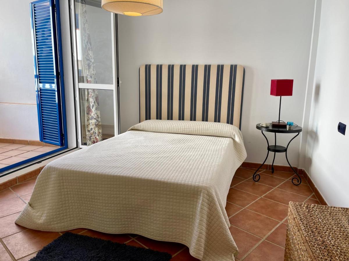 Apartamento De 3 Dormitorios A 60 M De La Playa En La Isleta, Cabo De Gata La Isleta del Moro Exterior photo